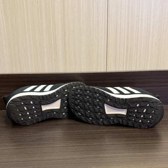 Adidas Kids Black and White Sneakers - Picture 5 of 5